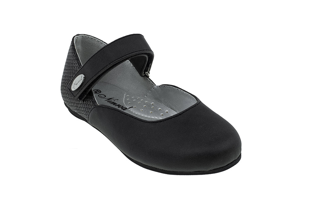  - נעלי נמרוד