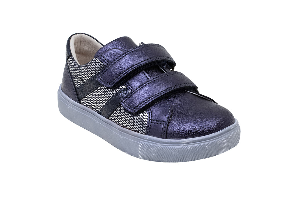  - נעלי נמרוד