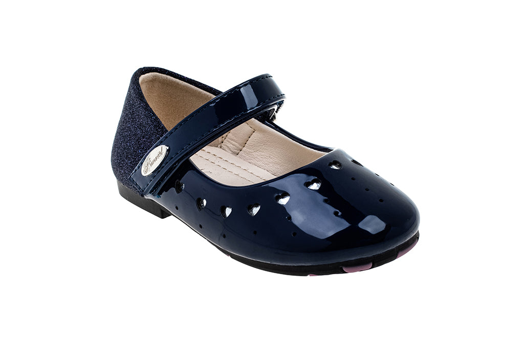  - נעלי נמרוד