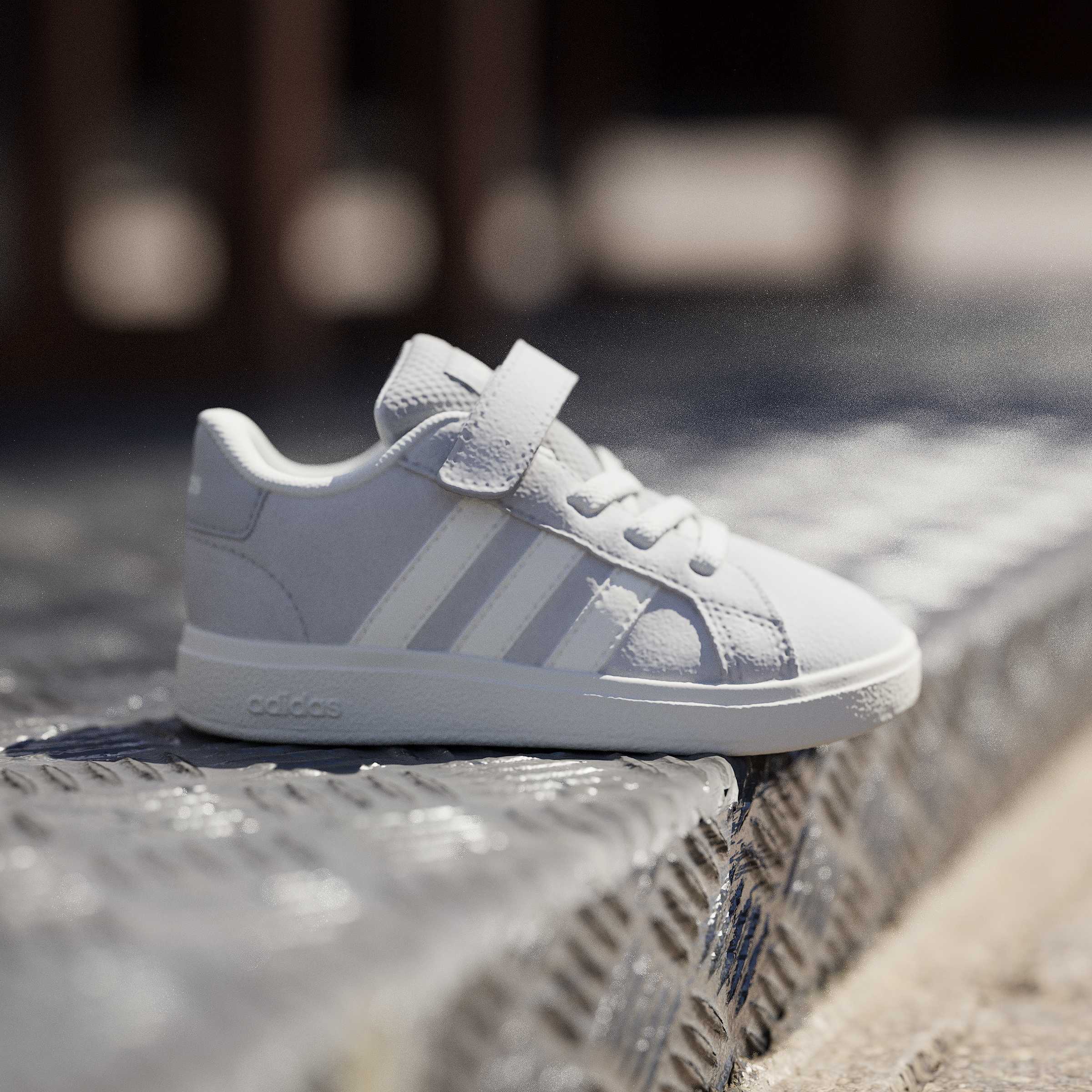 נעלי ספורט אדידס Grand Court 2.0 Shoes Kids - נעלי נמרוד