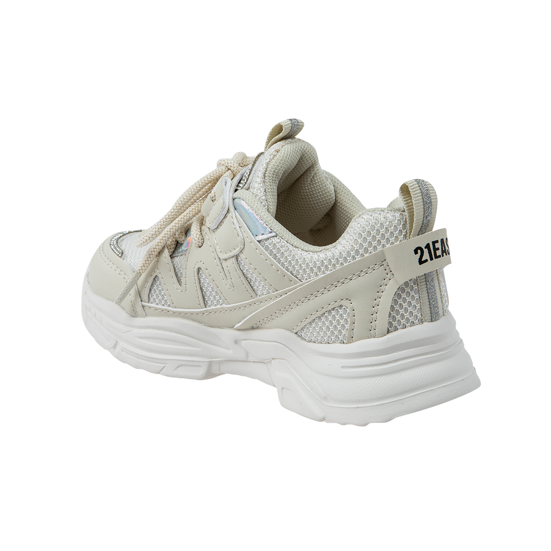 ספורט אופנה יהלומים - נעלי נמרוד