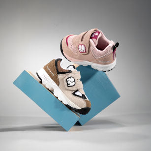 צעד ראשון - נעלי נמרוד